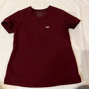 Figs Burgundy Catarina One Pocket Top